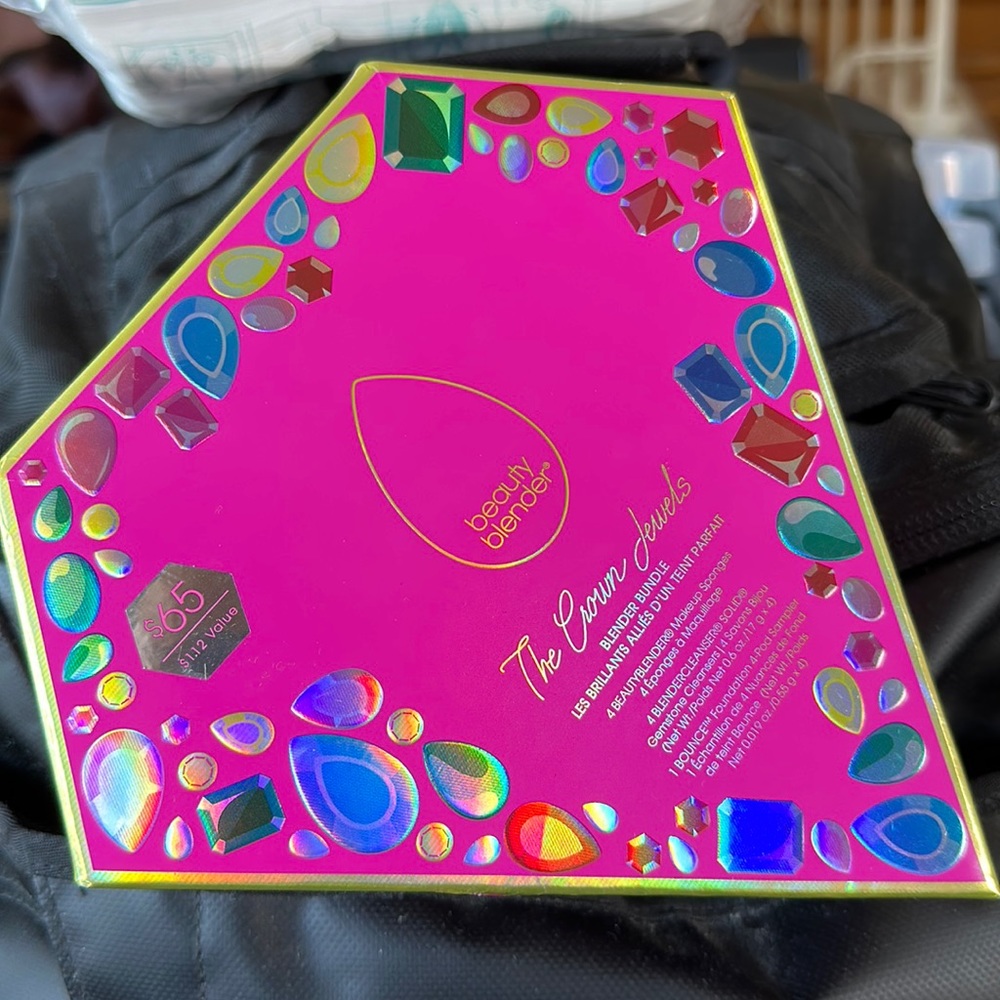 Beauty Blender with cleanser solids